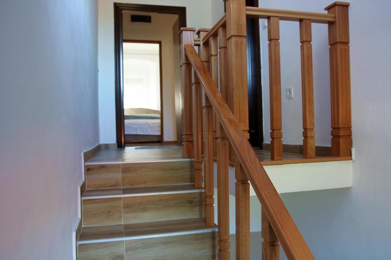 Apartmani 15 Cetinje Exterior photo