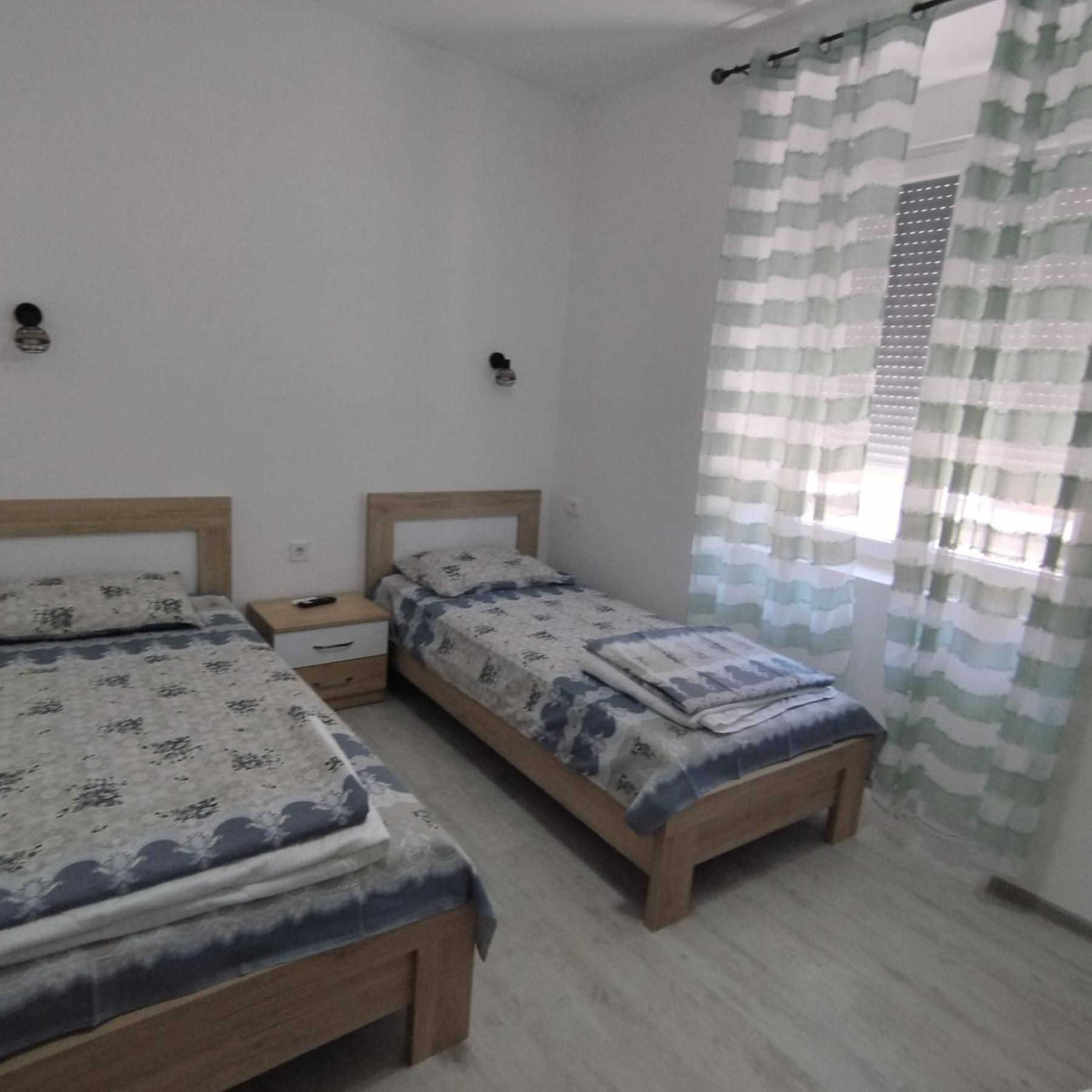 Apartmani 15 Cetinje Exterior photo
